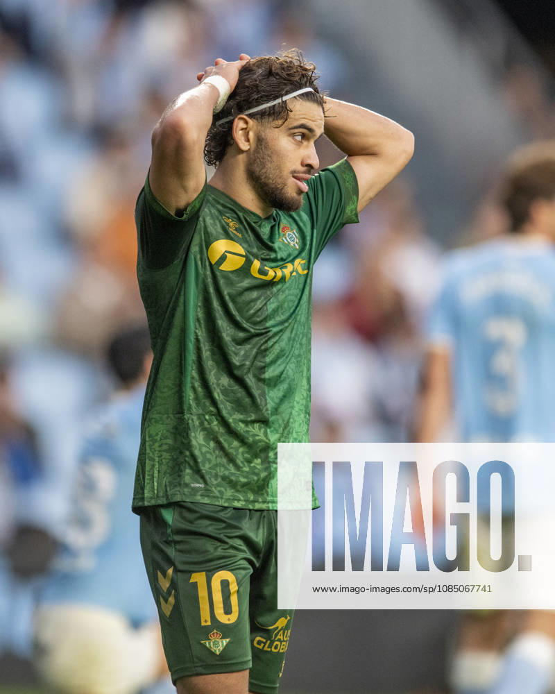 R.C. Celta vs. Real Betis, La Liga EA Sports,Matchday 10: Real Betis Ez Abde laments his performance during Matchday 10 of La Liga EA Sports, R.C. Celta vs. Real Betis on October 25, 2026, at Abanca Balaidos Stadium in Vigo, Pontevedra, Spain