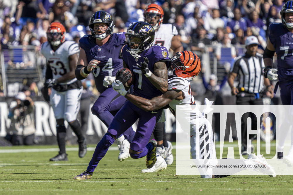 BALTIMORE, MD - OCTOBER 25: Rashod Bateman 7 of the Baltimore Ravens is tackled by Daxton Hill 23 of the Cincinnati Bengals during an NFL, American Football Herren, USA football game between the Baltimore Ravens and the Cincinnati Bengals at M&T Bank Stadium on October 25, 2026 in Baltimore, Maryland. (Photo by Ben Hsu Icon Sportswire) NFL: OCT 25 Bengals at Ravens Icon224261025028