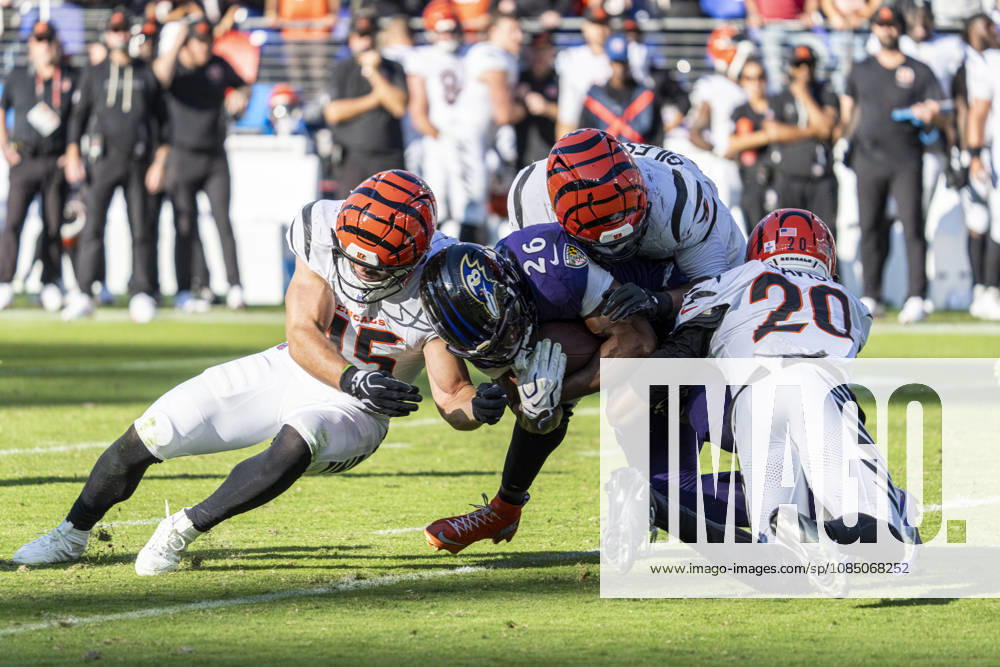 BALTIMORE, MD - OCTOBER 25: Rasheen Ali 26 of the Baltimore Ravens is stopped by Jack Kiser 45, Joe Giles-Harris 43, and Tacario Davis 20 of the Cincinnati Bengals during an NFL, American Football Herren, USA football game between the Baltimore Ravens and the Cincinnati Bengals at M&T Bank Stadium on October 25, 2026 in Baltimore, Maryland. (Photo by Ben Hsu Icon Sportswire) NFL: OCT 25 Bengals at Ravens Icon224261025042