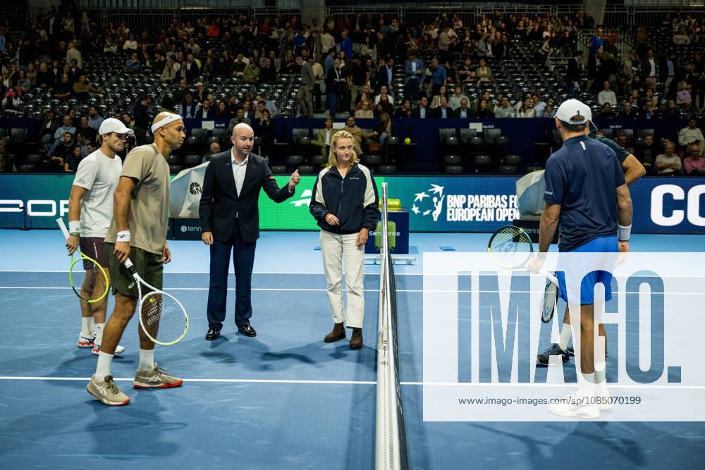 Sadio Doumbia of France, Bart Stevens of the Netherlands, Valentine Roge, Constantin Frantzen of Germany and Robert Galloway of the United States pictured at the start of the European Open ATP, Tennis Herren tennis tournament in Brussels, on Sunday 25 October 2026. This year s edition of the tournament is taking place from 17 to 25 October JASPERxJACOBS x191009669x