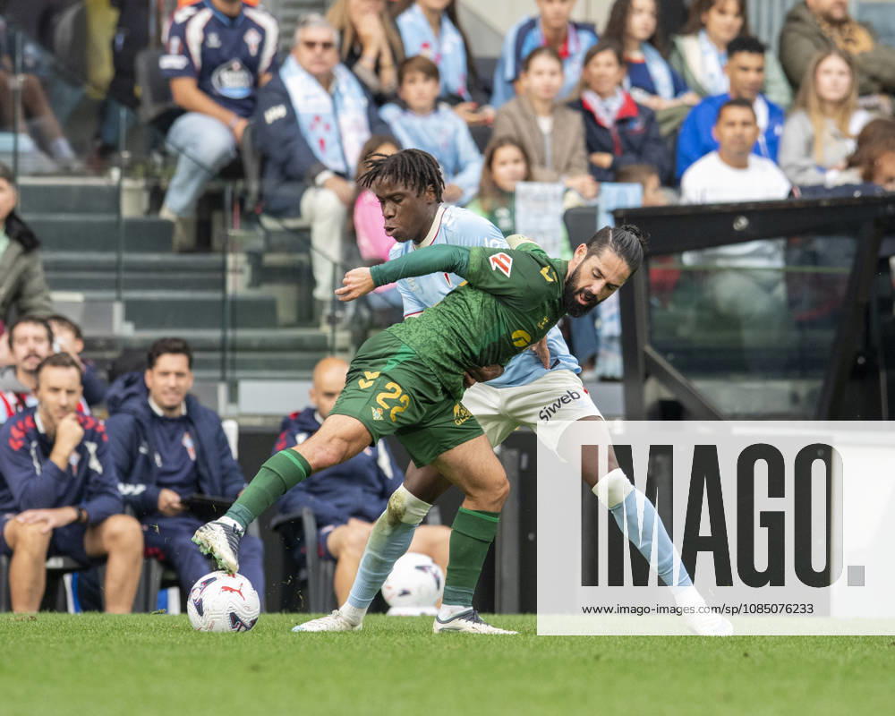 R.C. Celta vs. Real Betis, La Liga EA Sports,Matchday 10: Isco of Real Betis and Moriba of RC Celta battle for the ball during Matchday 10 of La Liga EA Sports: RC Celta vs. Real Betis on October 25, 2026, at Abanca Balaidos Stadium in Vigo, Pontevedra, Spain