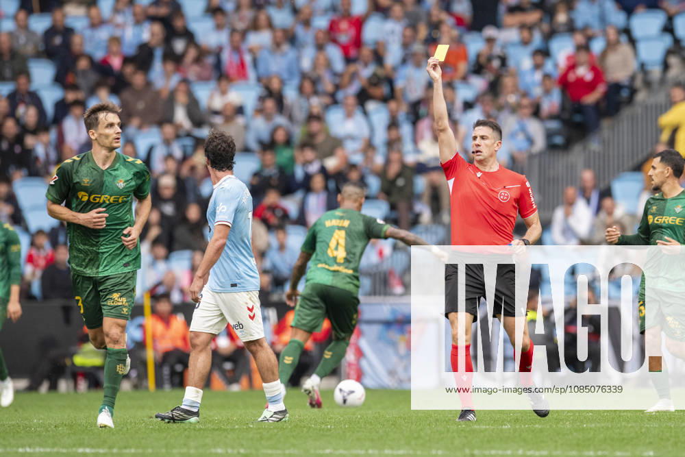 R.C. Celta vs. Real Betis, La Liga EA Sports, Matchday 10. Referee: Diaz de Mera during Matchday 10 of La Liga EA Sports: R.C. Celta vs. Real Betis on October 25, 2026, at Abanca Balaidos Stadium, Vigo, Pontevedra, Spain