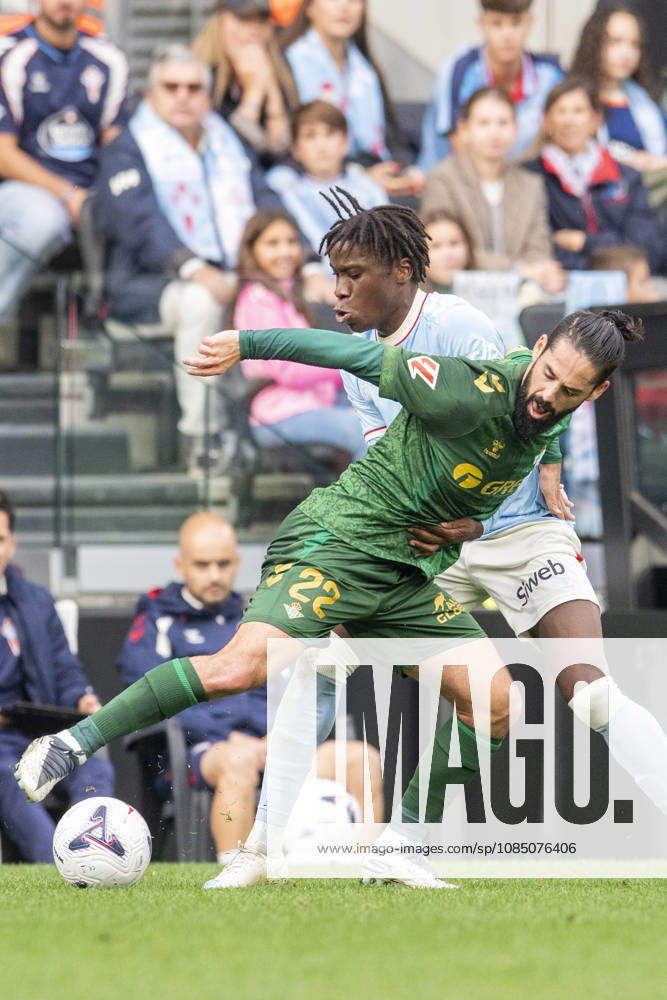 RC Celta vs. Real Betis in La Liga EA Sports,Matchday 10: Isco of Real Betis and Iliax Moriba of RC Celta battle for the ball during Matchday 10 of La Liga EA Sports: RC Celta vs. Real Betis on October 25, 2026, at Abanca Balaidos Stadium in Vigo, Pontevedra, Spain