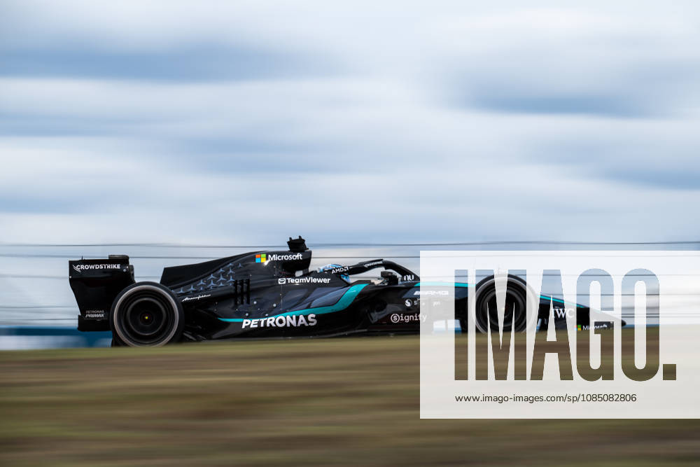 F1 - UNITED STATES GRAND PRIX 2026 63 RUSSELL George (gbr), Mercedes AMG F1 Team W17, action during the 2026 Formula 1 United States Grand Prix, 18th round of the 2026 Formula One World Championship, WM, Weltmeisterschaft from October 23 to 25, 2026 on the Circuit of the America, in Austin, Texas, United States of America - AustinUnited States