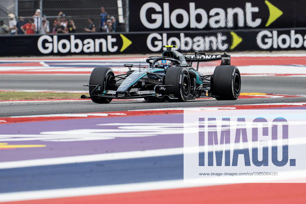 Kimi Antonelli (12) with Mercedes-AMG Petronas F1 Team in action during the championship race at the Formula 1 MSC Cruises United States Grand Prix, Circuit of the Americas. Austin, Texas. CSM Formula One 2026: Formula 1 MSC Cruises United States Grand Prix OCT 25 - ZUMAc04_ 20261025_faf_c04_047