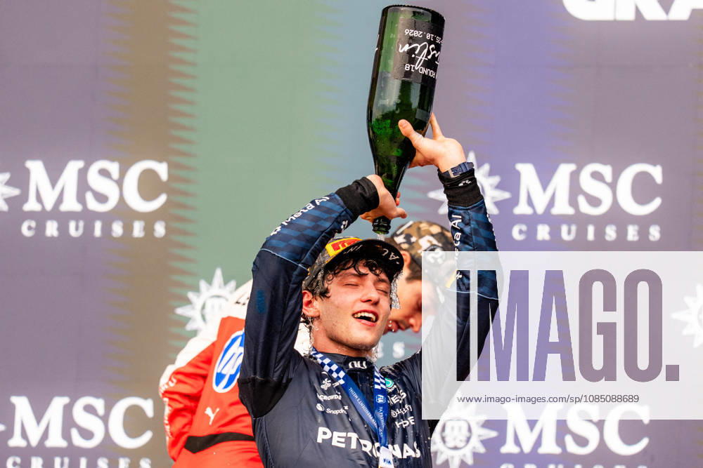 United States Grand Prix Podium - Austin ANDREA KIMI ANTONELLI 12 (ITA) of Mercedes-AMG PETRONAS Formula One Team (Mercedes-AMG F1 W17) celebrating his win on the podium on Sunday during the Formula 1 United States Grand Prix 2026 at Circuit of The Americas in Austin, Texas, United States, on October 25, 2026. Photo by Antoine LAPEYRE Reveries Agency ABACAPRESS.COM Austin United States