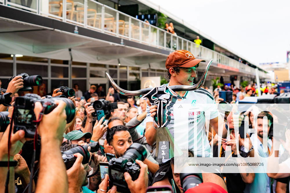 United States Grand Prix Podium - Austin ANDREA KIMI ANTONELLI 12 (ITA) of Mercedes-AMG PETRONAS Formula One Team (Mercedes-AMG F1 W17) celebrating his win with the Mercedes Team and a lot of media in the Paddock on Sunday during the Formula 1 United States Grand Prix 2026 at Circuit of The Americas in Austin, Texas, United States, on October 25, 2026. Photo by Antoine LAPEYRE Reveries Agency ABACAPRESS.COM Austin United States