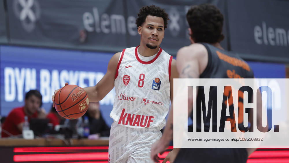 Pictured from left: Brandon Tischler of the Würzburg Baskets, No. 8, with the ball against Ben Burnham of the NINERS Chemnitz, 25 26 10 2026,Fitness First Würzburg Baskets vs. NINERS Chemnitz, easyCredit BBL, Matchday 6, Germany, 97072, tectake Arena Würzburg,
