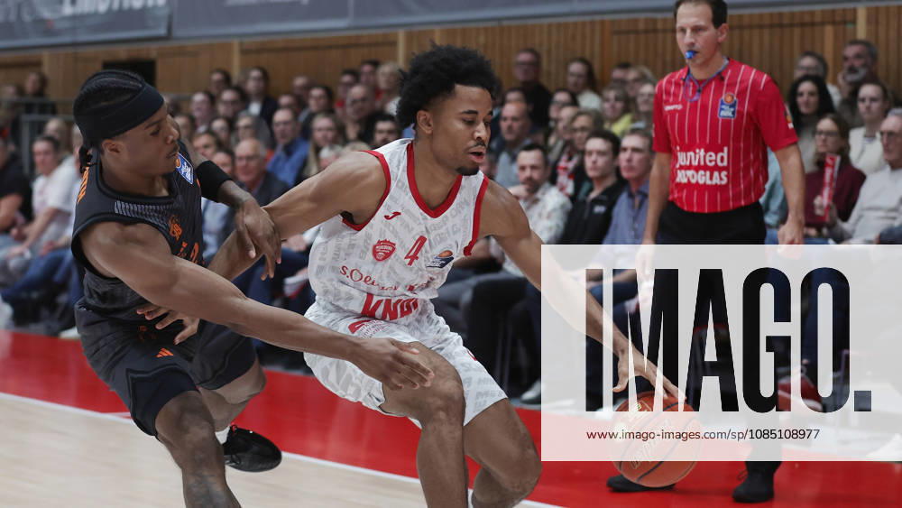 Pictured from left: Stefan Smith of the NINERS Chemnitz (2) against Sam Griffin of the Würzburg Baskets (4) with the ball, October 26, 2026,Fitness First Würzburg Baskets vs. NINERS Chemnitz, easyCredit BBL, Matchday 6, Germany, 97072, tectake Arena Würzburg,