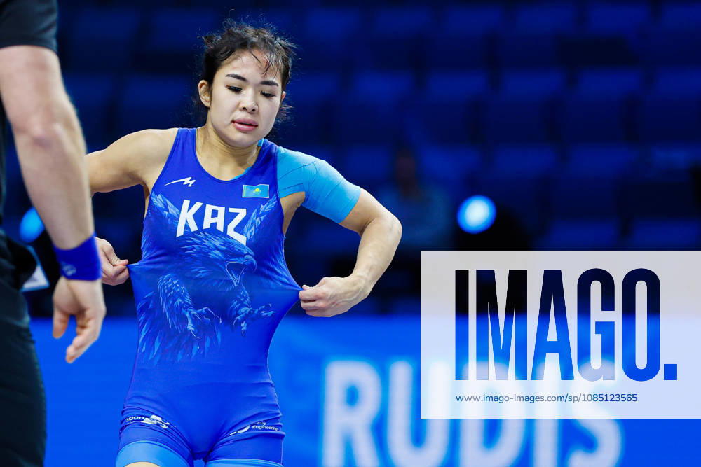 Senior World Championships, 50 kg Open Weight: Zeinep Bayanova (KAZ)