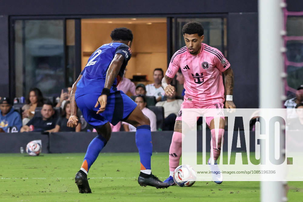 Inter Miami CF forward Riquelme Fillipi (11) controls a ball during a 2026 MLS, Fussball Herren, USA soccer match between Inter Miami CF and FC Cincinnati. Miami USA - ZUMAa257 20261028_zsp_a257_013
