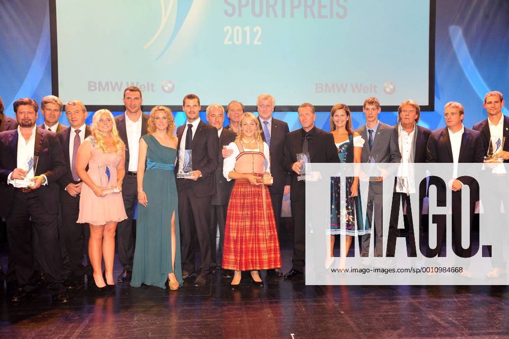 Die Preisträger und Laudatoren bei der Verleihung Bayerischer Sportpreis 2012 am 15.07.2012 in München Bayerischer Sportpreis 2012, Muenchen