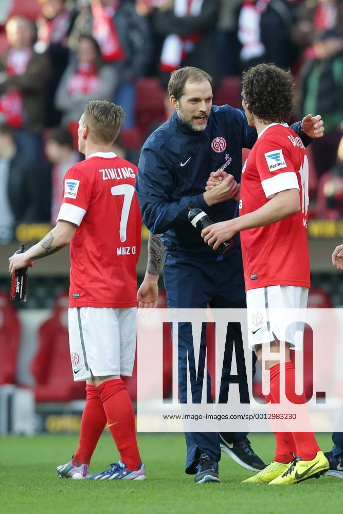 Fussball Bundesliga FSV Mainz 05 - Bayer 04 Leverkusen Spieltag 25 Fussball Maenner Saison 2012 13 Thomas TUCHEL (Trainer FSV Mainz 05) Julian BAUMGARTLINGER (FSV Mainz 05 - 14) jubelt, freut sich, zeigt Emotionen