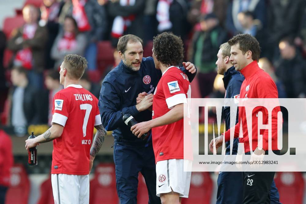 Fussball Bundesliga FSV Mainz 05 - Bayer 04 Leverkusen Spieltag 25 Fussball Maenner Saison 2012 13 Thomas TUCHEL (Trainer FSV Mainz 05) - Julian BAUMGARTLINGER (FSV Mainz 05 - 14)