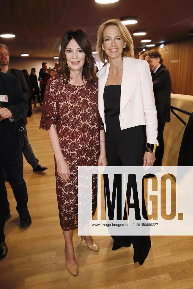 Iris Berben Julia Jäkel Nannen Price 2018 on 11 April 2018 in the Elbphilharmonie in Hamburg