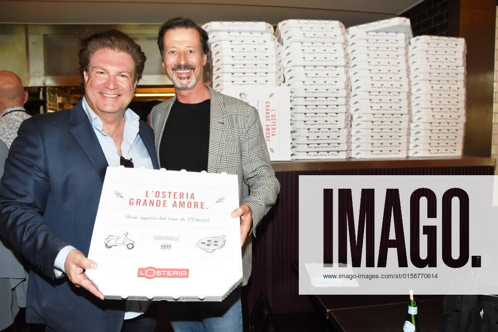 Francis Fulton Smith Actor Klaus Rader LÕOsteria Supervisory Board Chairman Munich 11 05 2022 Celebrities bake pizza for a good cause ãA Worldchanger Story by LÕOsteria Kuenstkerhaus Munich