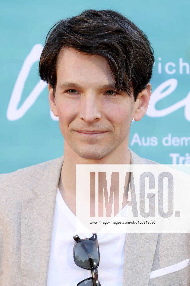 Sabin Tambrea at the premiere of the feature film Heinrich Vogeler From the Life of a Dreamer at the Theater am Goetheplatz Bremen, 12 05 2022 Foto:xC.xTamckex xFuturexImage