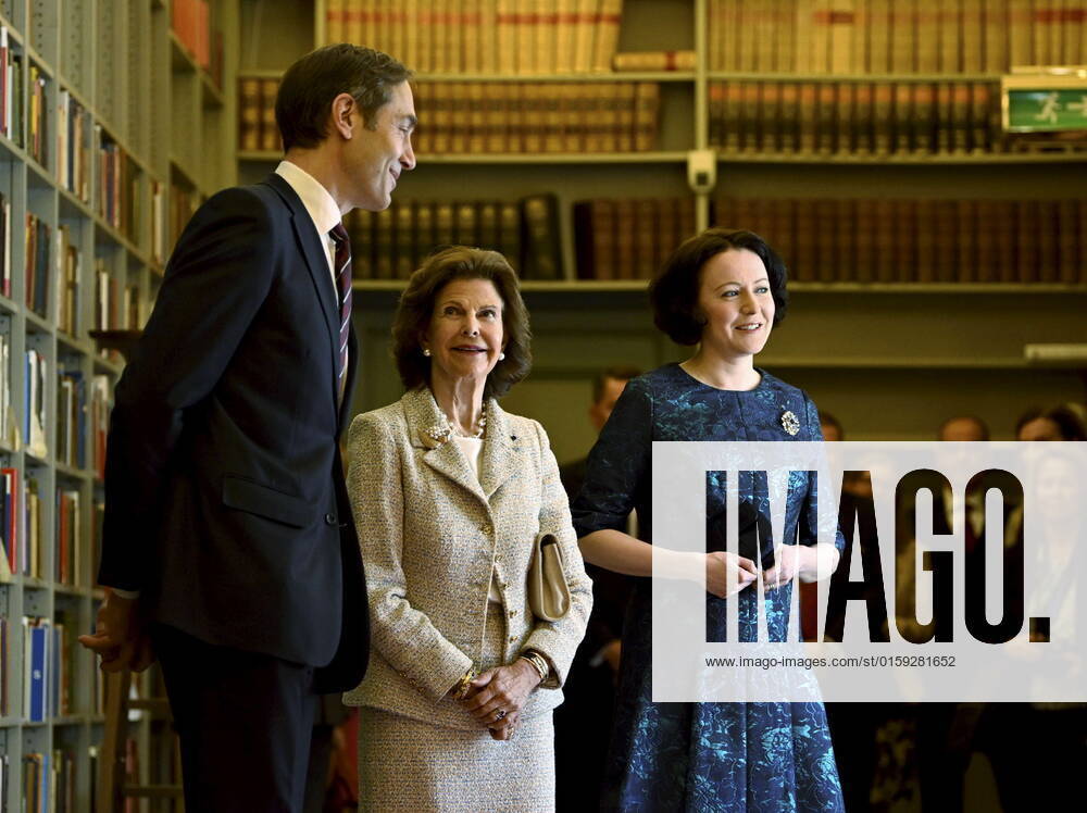 The Permanent Secretary of the Swedish Academy, Mats Malm, Mrs Jenni Haukio, and Queen Silvia visit the Swedish Academy in Stockholm, Sweden, May 18, 2022 Finland’s President is on a two day state visit to Sweden STOCKHOLM SWEDEN