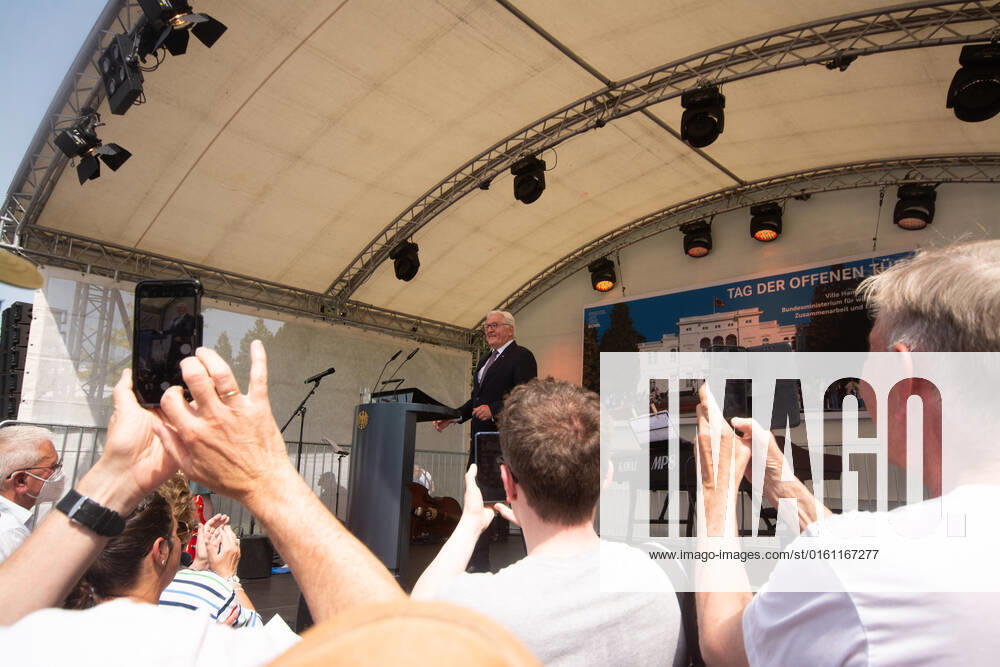Frank-Walter Steinmeierï¼apresident Of Germany, Visits The Opening Of Villa Hammerschmidt In Bonn Frank-Walter Steinmeierï¼apresident of Germany is seen speaking on the stage during the opening day of Villa Hammerschmidt in Bonn, Germany on June18ï¼a2022 Bonn Germany
