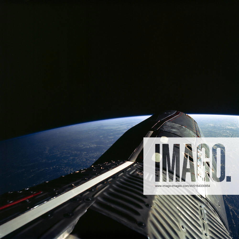 S66-63011 (13 Nov. 1966) --- Astronaut Edwin E. Aldrin Jr., pilot of the Gemini-12 spaceflight, took this picture of the Gemini-12 spacecraft during standup extravehicular activity (EVA) with the hatch open.