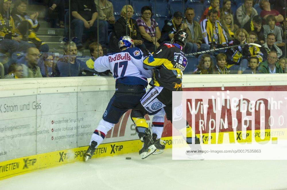 Krefeld, Deutschland 19. September 2014: 1. Bundesliga 14 15 - Krefeld Pinguine vs. EHC Red Bull Muenchen. Daryl Boyle (Muenchen) ot