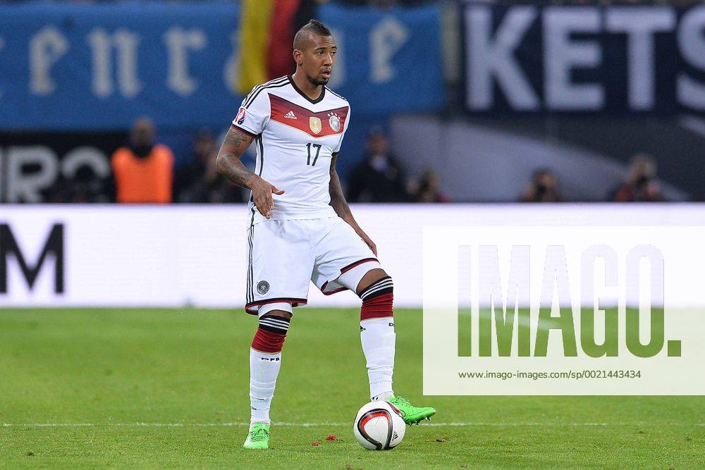 Fußball EM-Qualifikation Deutschland - Georgien am 11.10.2015 in der Red Bull Arena in Leipzig Jerome Boateng ( Deutschland )