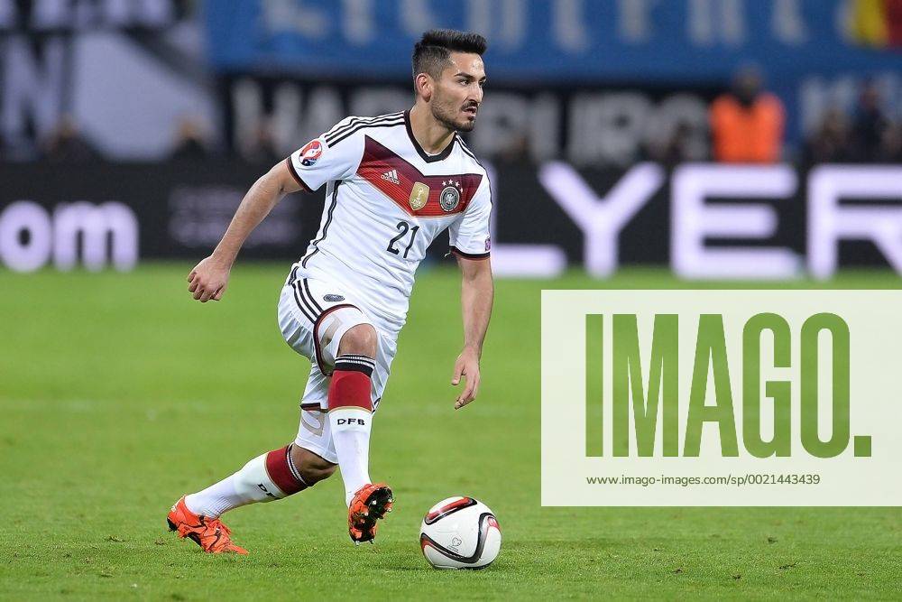 Fußball EM-Qualifikation Deutschland - Georgien am 11.10.2015 in der Red Bull Arena in Leipzig Ilkay Gündogan ( Deutschland )