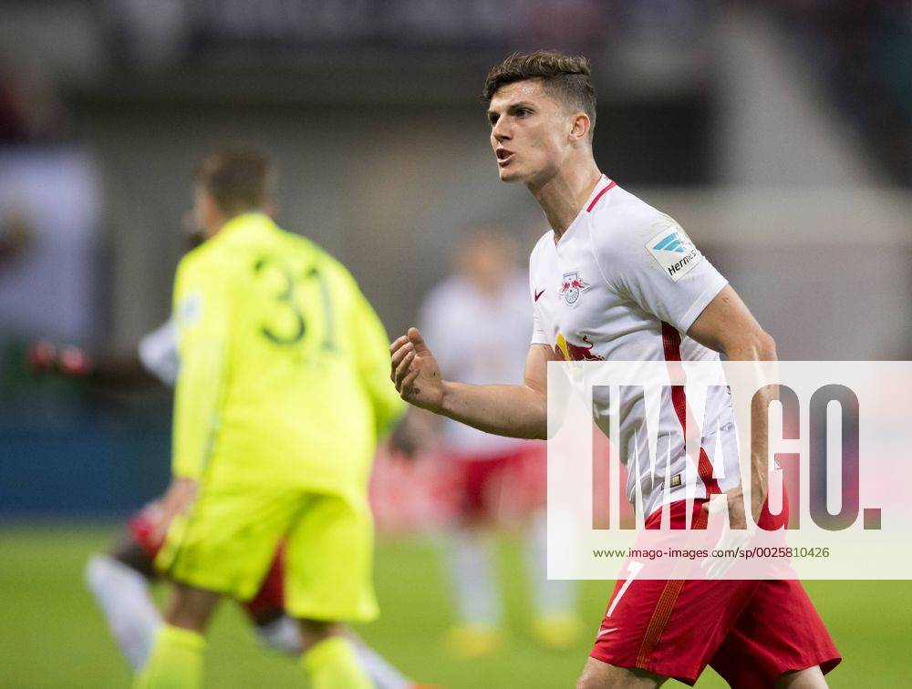 Fußball, 1. Bundesliga, Saison 2016 2017, 6. Spieltag, RB Leipzig - FC Augsburg, Freitag (30.09.2016), Red Bull Arena, Leipzig. Leipzigs Marcel Sabitzer. RM001