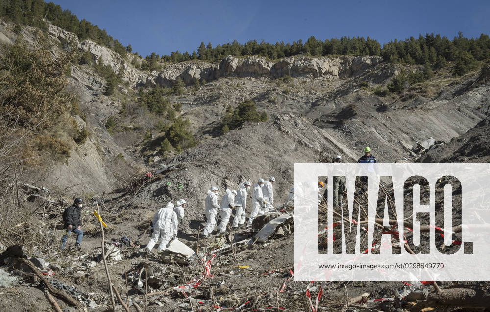 Germanwings A320 Crash - Search Operations Continue - Seyne-les-Alpes Operations continue as rescuers search the Germanwings flight 4U 9525 crash site for the second black box and remaining bodies, near Seyne-les-Alpes, southeastern France on April 3, 2015. The Germanwings Airbus A320 aircraft crashed in the French Alps on March 24, 2015, carrying around 150 passengers and crew on board. Handout Photo by Yves Malenfer DICOM ABACAPRESS.COM Seyne-les-Alpes France