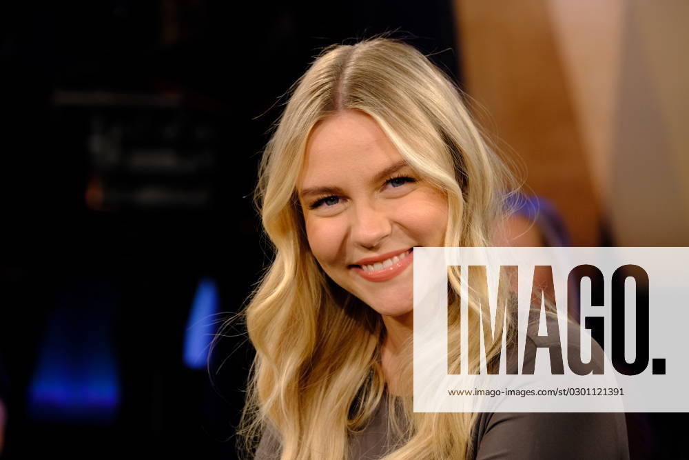 Dagi Bee as a guest in the NDR Talk Show in the TV studio Hamburg Lokstedt, broadcast on 4 8 2023