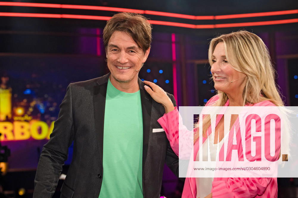 MDR Riverboat host Matze Knop and host Kim Fisher on the occasion of the recording of the MDR talk show Riverboat on 08 09 2023 in the Mediacity Leipzig 20230908ADO0048