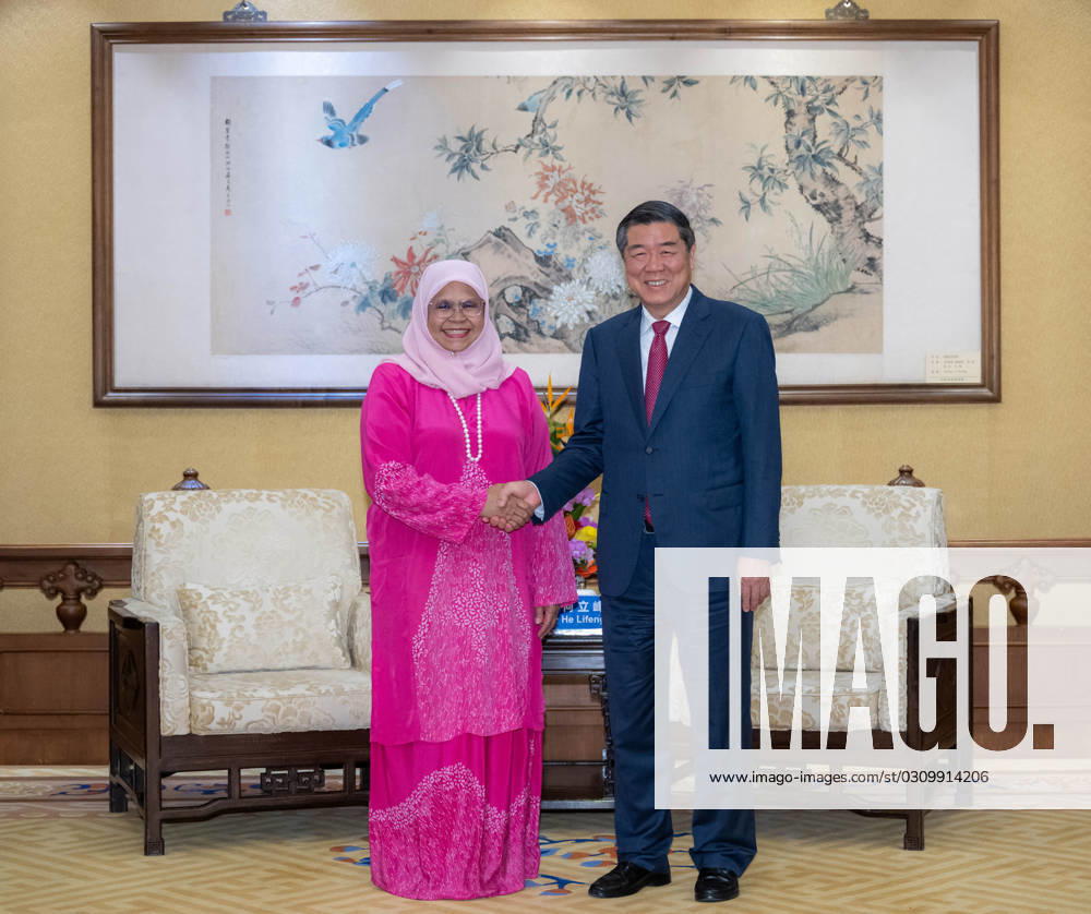 (231024) -- BEIJING, Oct. 24, 2023 -- Chinese Vice Premier He Lifeng, also a member of the Political Bureau of the Communist Party of China Central Committee, meets with Maimunah Mohd Sharif, UN under-secretary-general and the executive director of the UN Human Settlements Program (UN-Habitat), in Beijing, capital of China, Oct. 24, 2023. ) CHINA-BEIJING-HE LIFENG-UN-MEETING (CN) ZhaixJianlan