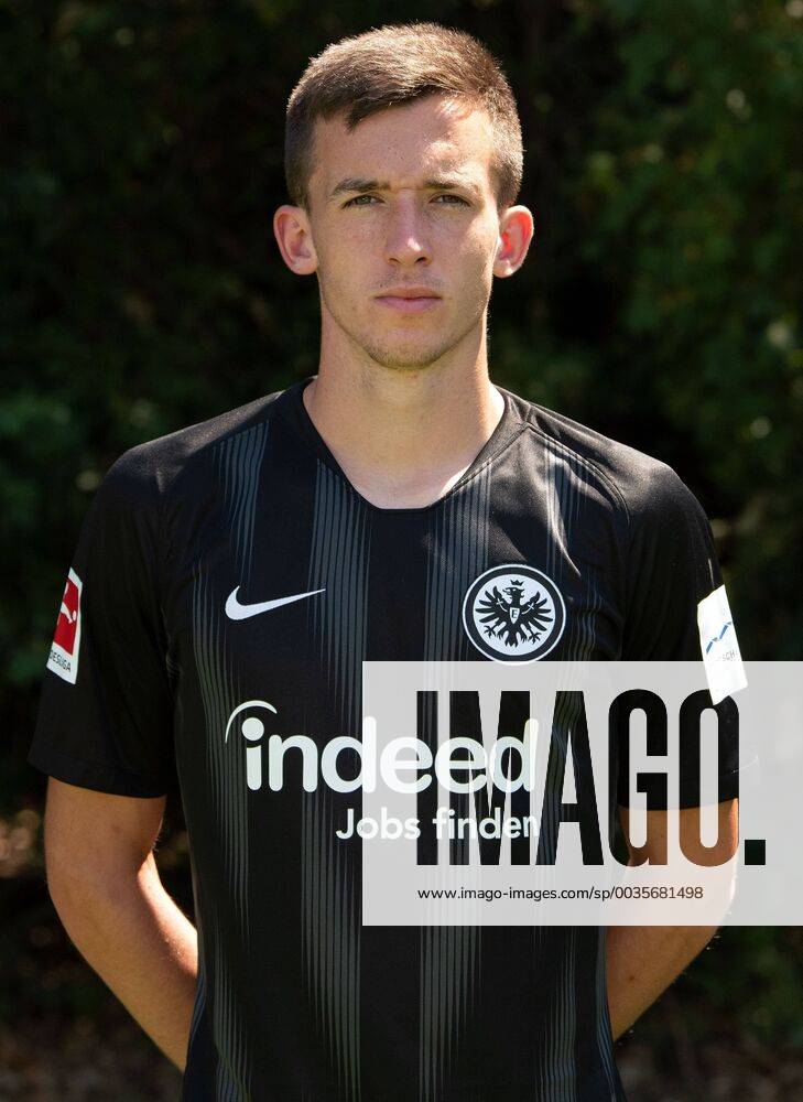 Football 1 Bundesliga Eintracht Frankfurt Photo contest season 2018 2019 Team photo Portrait date 2018 2019 v 1 Marijan Cavar Eintracht Frankfurt Frankfurt am Main