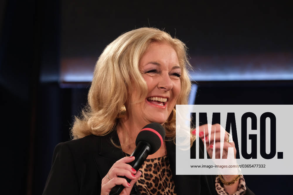 Bettina Tietjen hosts the NDR Talk Show, photo session on 17 11 2023 in the Hamburg Lokstedt television studio