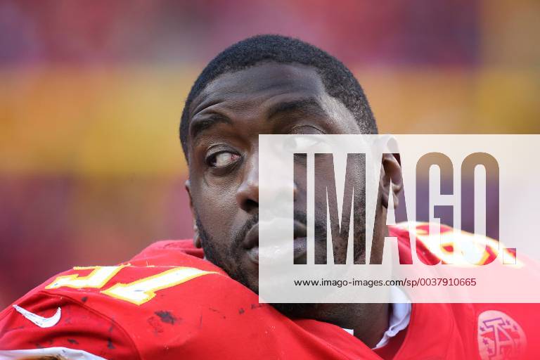 KANSAS CITY, MO - DECEMBER 09: Kansas City Chiefs defensive end Allen Bailey (97) in the fourth quarter of an NFL American Football Herren USA game between the Baltimore Ravens and Kansas City Chiefs on December 9, 2018 at Arrowhead Stadium in Kansas City, MO. (Photo by Scott Winters Icon Sportswire) NFL: DEC 09 Ravens at Chiefs Icon181209400