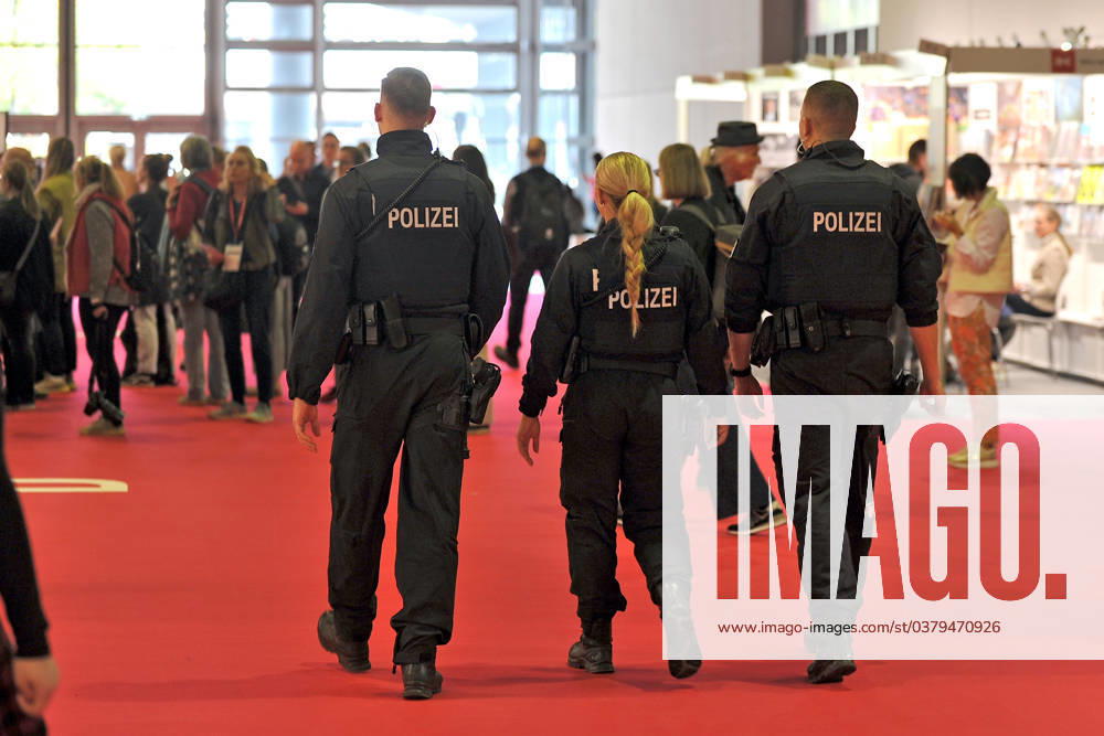 Frankfurt Book Fair 2023 Police presence on 18 10 2023 at the Frankfurt Book Fair 20231018MWI105137