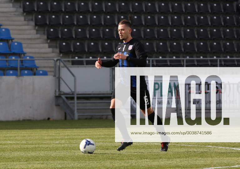 Frankfurt am Main PSD Bank Arena on Bornheimer Hang Regionalliga South Season 2018 2019 FSV Frankfurt vs. Viktoria Aschaffenburg Fabian Burdenski 6 FSV Frankfurt test match