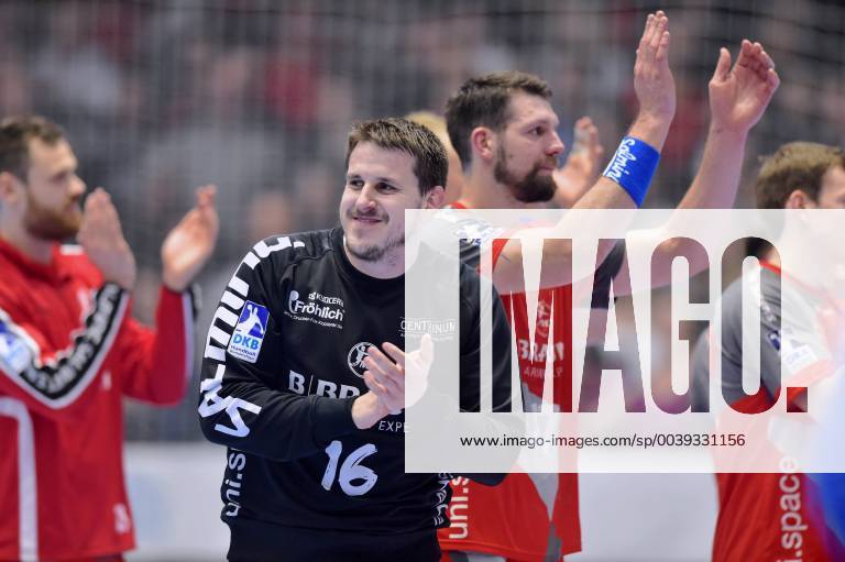 Joy after the victory Nebojsa Simic goalkeeper MT Melsungen front Felix Danner MT Melsungen R GER MT Melsungen Fuechse Berlin Handball 1 Bundesliga Men 14 03 2019 GER MT Melsungen Fuechse Berlin Handball 1 Liga Men 14 03 2019 Kassel