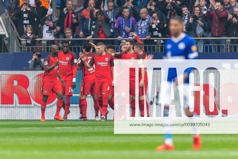 The players of Eintracht Frankfurt cheer after the goal to 0 1 by Ante Rebic Frankfurt at the game FC Schalke 04 vs RB Leipzig Football 1 Bundesliga 06 04 2019 DFL REGULATIONS PROHIBIT ANY USE OF PHOTOGRAPHS AS IMAGE SEQUENCES AND OR QUASI VIDEO FC Schalke 04 vs RB Leipzig Football 1 Bundesliga 06 04 2019 Gelsenkirchen