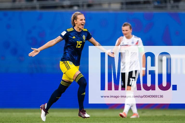 Nathalie Björn of Sweden celebrates after the FIFA Womens World Cup quarter final between Germany and Sweden on June 29, 2019 in Rennes Photo Simon Hastegard Image Source Code SH 180094 bbeng soccer football soccer ladies women women france france world Cup world championships 2019 world championship world championship fifa women s world cup 2019 world cup quartz final knockout stage sweden sweden germany germany cheers,