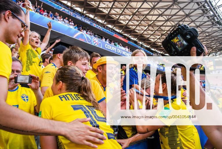 Nathalie Björn of Sweden celebrates after the FIFA Womens World Cup bronze medal game between England and Sweden on July 6, 2019 in Nice Photo Simon Hastegard Image Source Code SH 180104 bbeng soccer football soccer soccer dam women women france france world Cup 2019 world championship world championship fifa 2019 world cup bronze match Third place play off england sweden sweden audience,