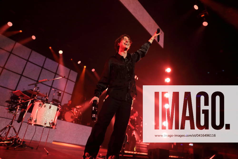 Frederik Fred Rabe from the band Giant Rooks at a concert in the Max Schmeling Halle in Berlin, February 23, 2024 Giant Rooks concert Berlin