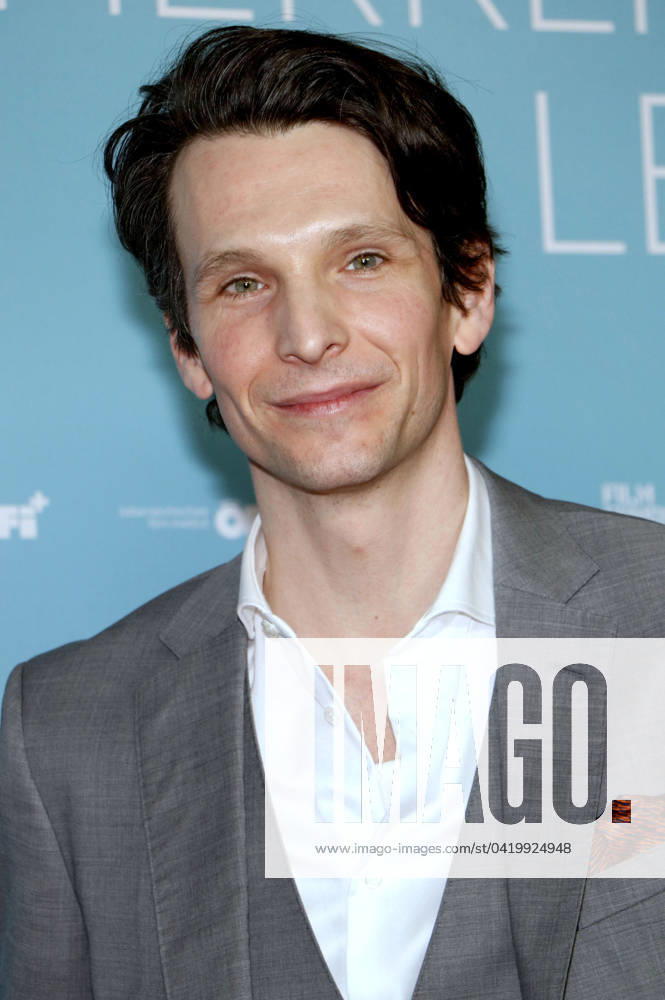 Sabin Tambrea at the premiere of the movie The Glory of Life at the Delphi Filmpalast Berlin, 06 03 2024 Foto:xA.xFuturexImagex herrlichkeit_4311