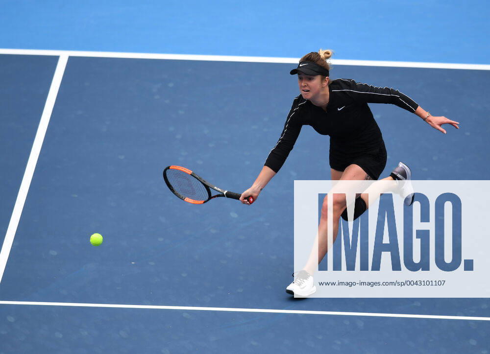 (191004) -- BEIJING, Oct. 4, 2019 -- Elina Svitolina of Ukraine hits a return during the women s singles quarterfinal match against Kiki Bertens of the Netherlands at 2019 China Open tennis tournament in Beijing, capital of China, Oct. 4, 2019. ) (SP)CHINA-BEIJING-TENNIS-CHINA OPEN-WOMEN S SINGLES(CN) LixYibo