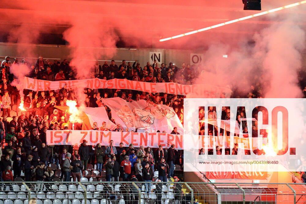 Fans of FC Bayern Munich II ignite Bengalos and smoke bombs, Bengalo, Bengalos, fireworks, flare, fans, audience, spectators, mood, atmosphere, stadium, 28 10 2019, Munich Germany , football, 3 League, FC Bayern Munich II SV Waldhof Mannheim, DFB DFL REGULATIONS PROHIBIT ANY USE OF PHOTOGRAPHS AS IMAGE SEQUENCES AND OR QUASI VIDEO