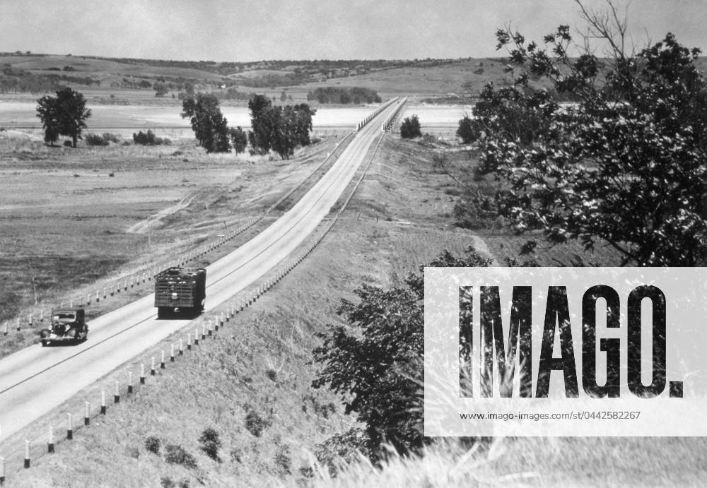 OKLAHOMA: ROUTE 66. View of Route 66, near El Reno, Oklahoma. Photograph, c1940.