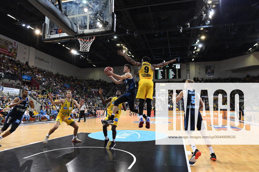 Jonas Mattisseck ALBA Berlin in duel with Marcos Knight MHP Giant Ludwigsburg , MHP Giant Ludwigsburg vs. Alba Berlin, easycredit Basketball Bundesliga, 8 matchday, 17 11 2019 MHP Giant Ludwigsburg vs. Alba Berlin, easycredit Basketball Bundesliga, 8 matchday, 17 11 2019 Ludwigsburg