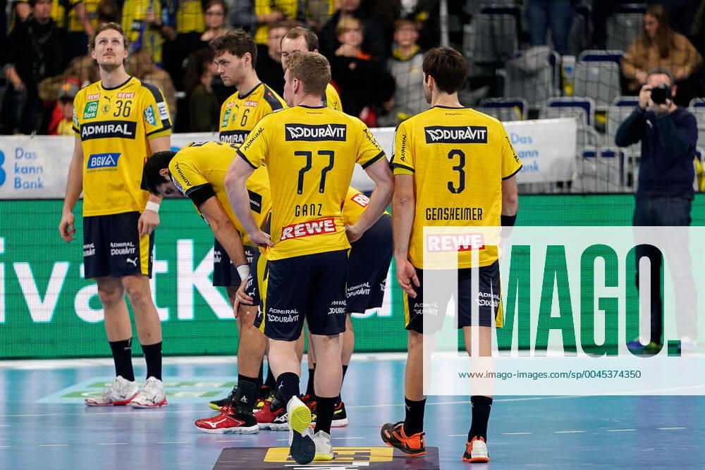 Player of the Rhein Neckar Lions, disappointed about the defeat, disappointment after the final whistle, highlight, loser, lost, frustration, disappointed, pessimistic, 04 12 2019, Mannheim Germany , Handball, DHB Cup, Rhein Neckar Lions TSV Hanover Burgdorf