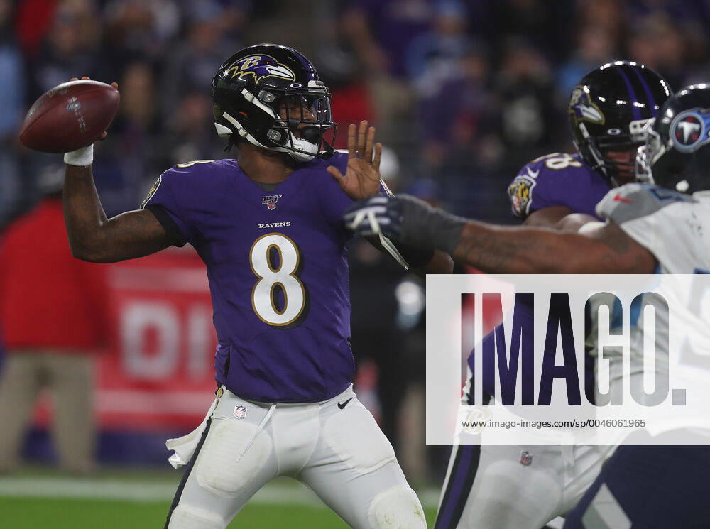 Baltimore Ravens quarterback Lamar Jackson (8) in action during the AFC divisional playoff against the Tennessee Titans at M&T Bank Stadium in Baltimore, Maryland on January 11, 2020. Photo Mike Buscher Cal Media NFL, American Football Herren, USA 2020: Titans vs Ravens JAN 11 - ZUMAc04_ 20200111_zaf_c04_229