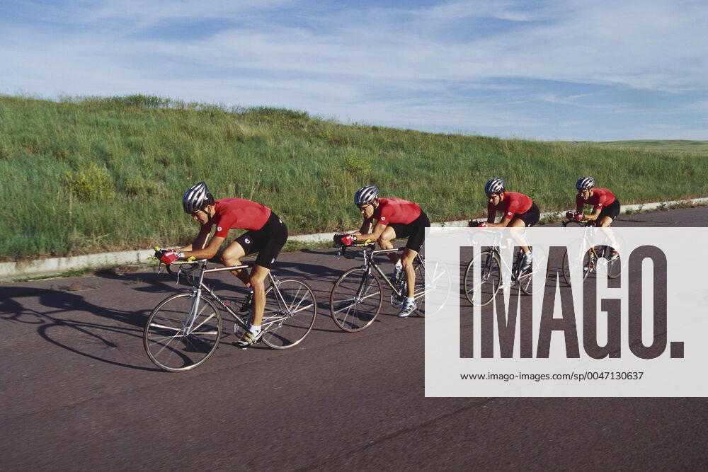 Cycling Road cycling, Rad, Radsport, Strasse team in action. ,model released, Symbolfoto